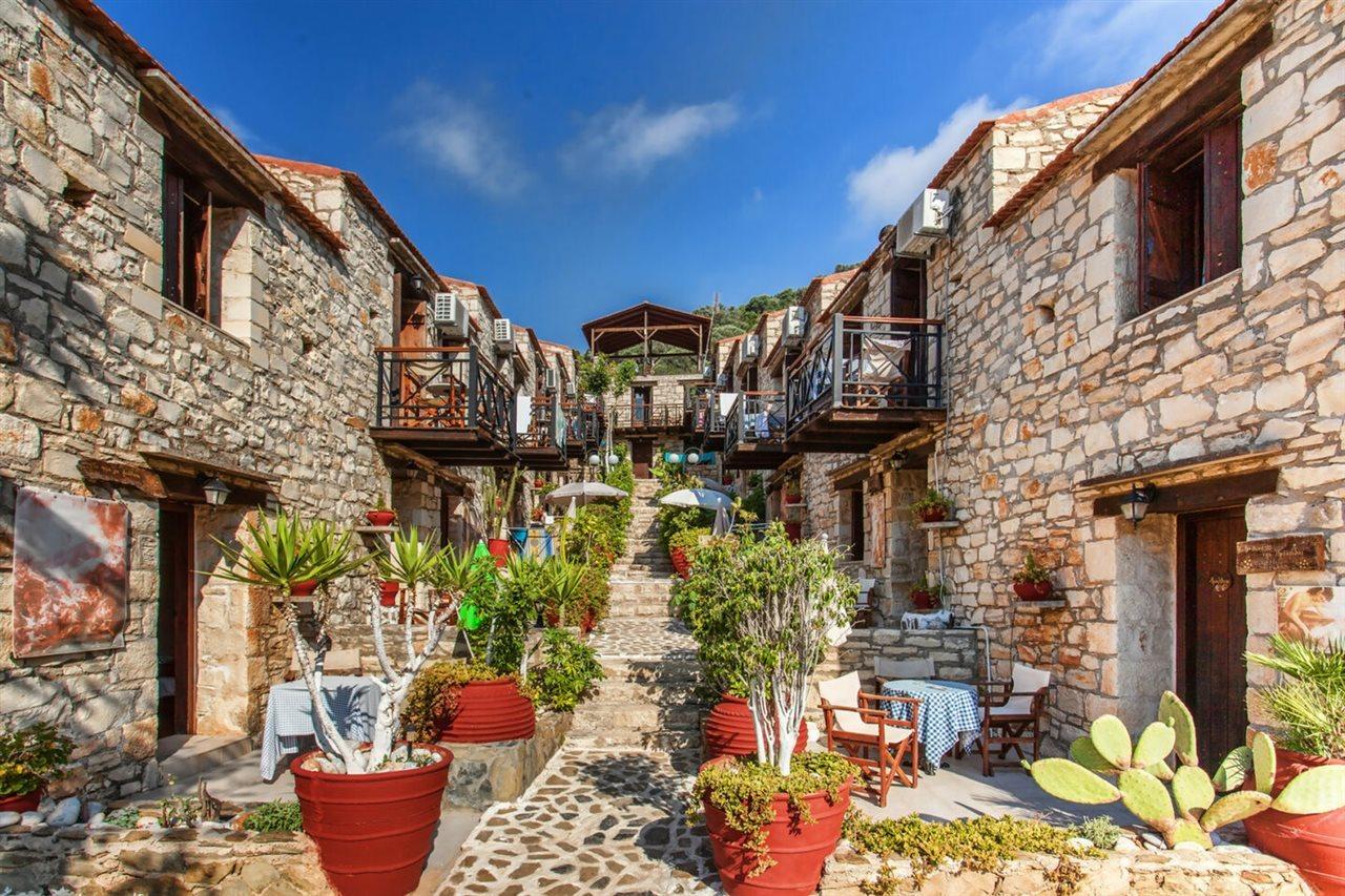 Stone Village Hotel Apartments Bali  Dış mekan fotoğraf